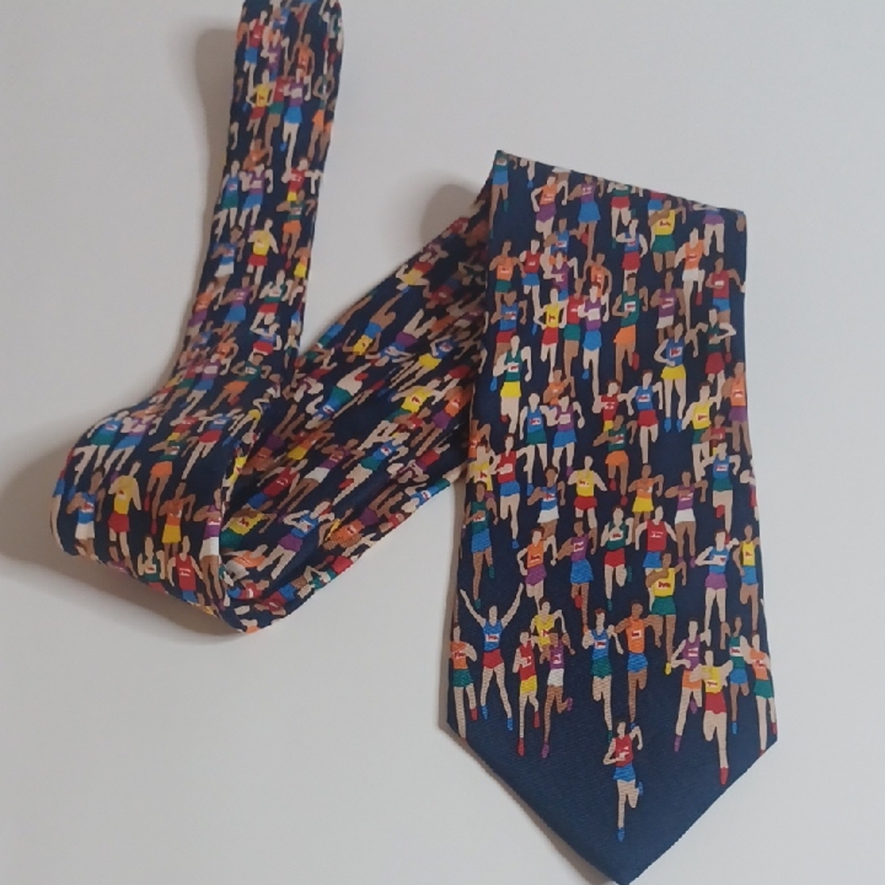 Colorful Runner Pattern Tie - Picture 12 of 12